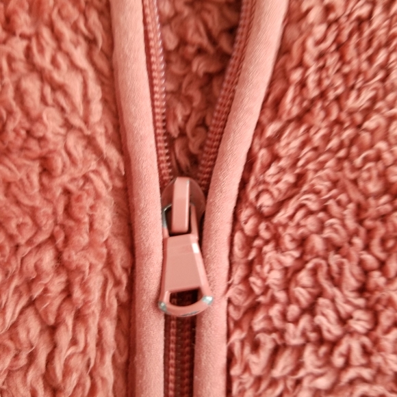 Forever 21 Sherpa Zip-Up Fleece Jacket Size Medium - Picture 4 of 8
